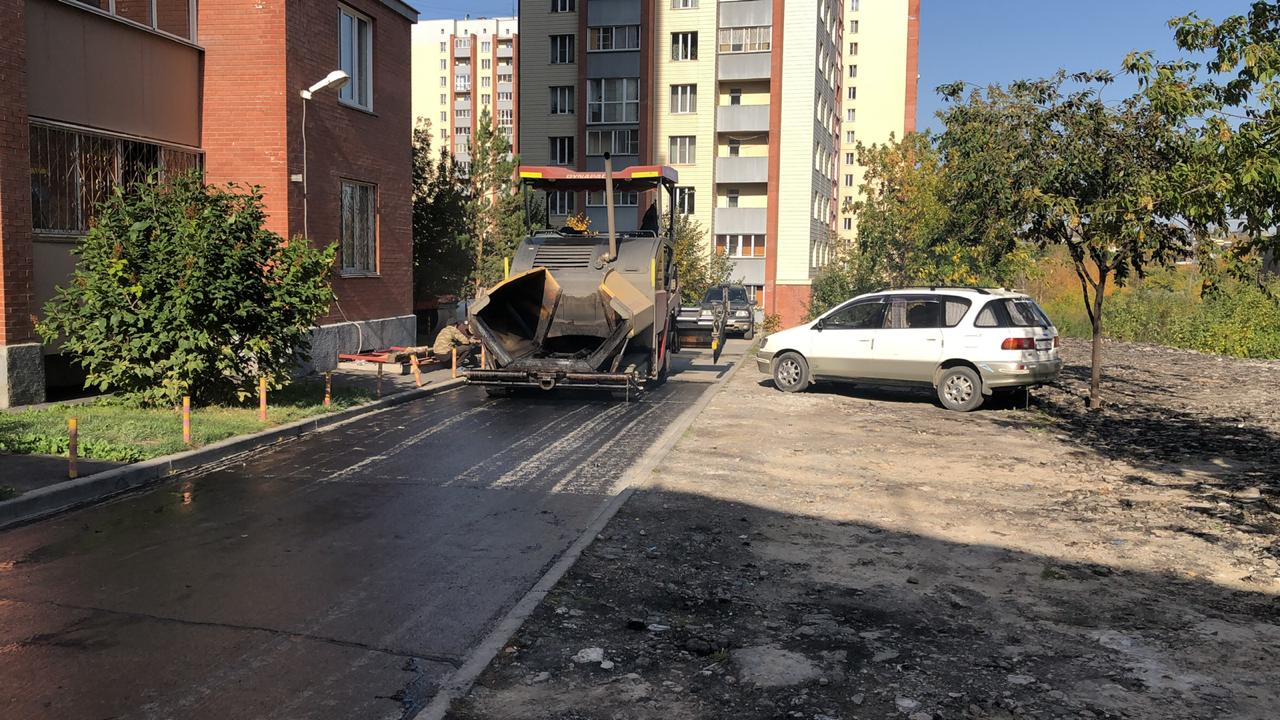 Пример Асфальтирование дороги на бетонное основание. 3000 м2 в Новосибирске 